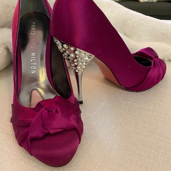 Paris Hilton Stilettos - Picture 1 of 7